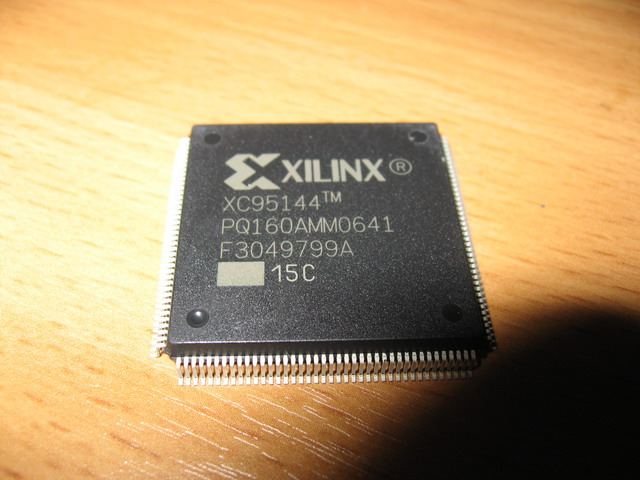 XC95144